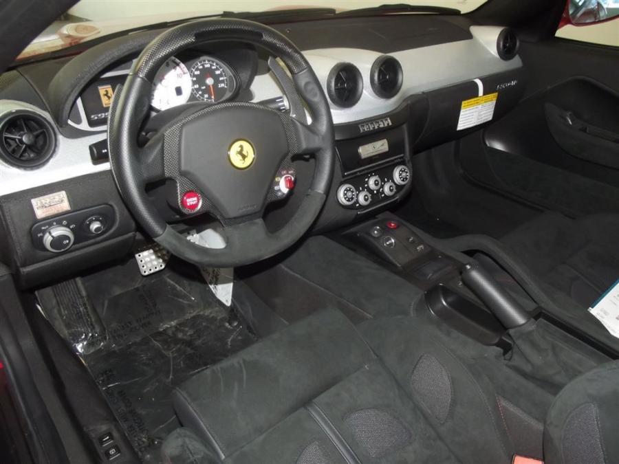  Ferrari 599 GTB Fiorano 60 F1 Edition 2011 года  (фото 13 из 17)
